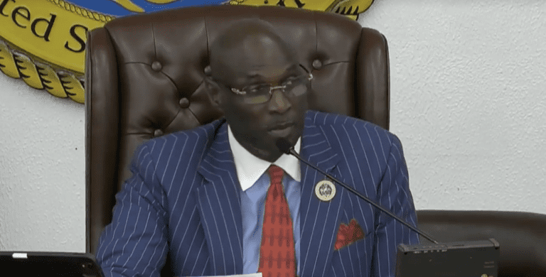 Bill Capping Retirement Annuity for Governor, Lieutenant Governor Passes Senate Committee